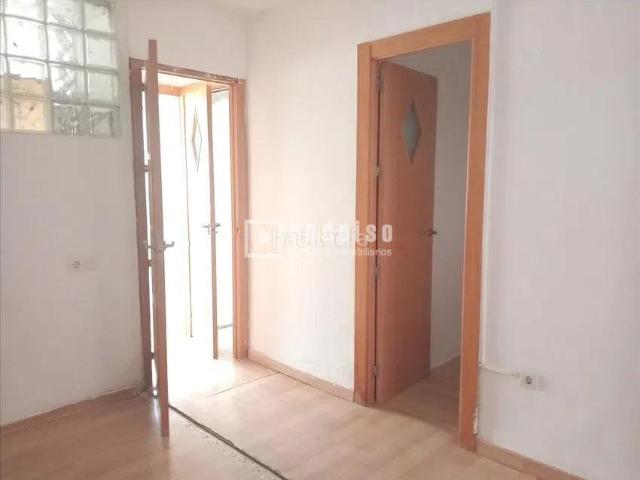 Piso en venta en Málaga, La Trinidad. Vivienda luminosa para reformar en la Trinidad. Pisos.