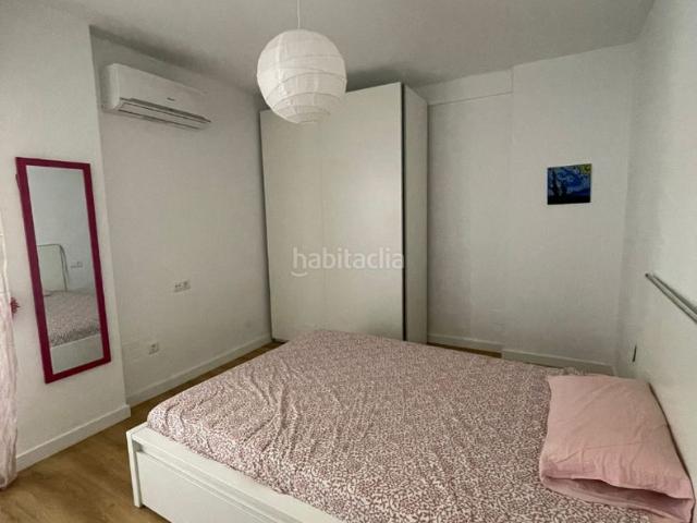 Piso en venta en Málaga, La Trinidad. Piso calle Sevilla zona Hospital Civil. Pisos.