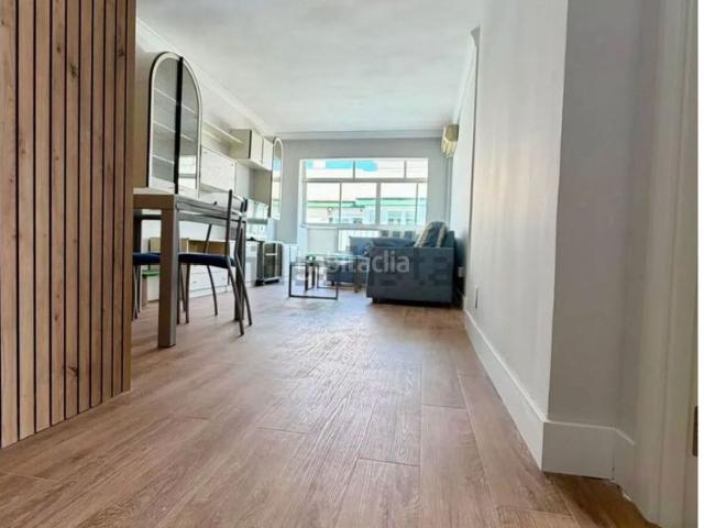 Piso en venta en Málaga, La Unión Cruz de Humilladero Los Tilos. Inmobiliarias Unicasa vende Piso luminoso con plaza de garaje en La Unión Málaga. Pisos.