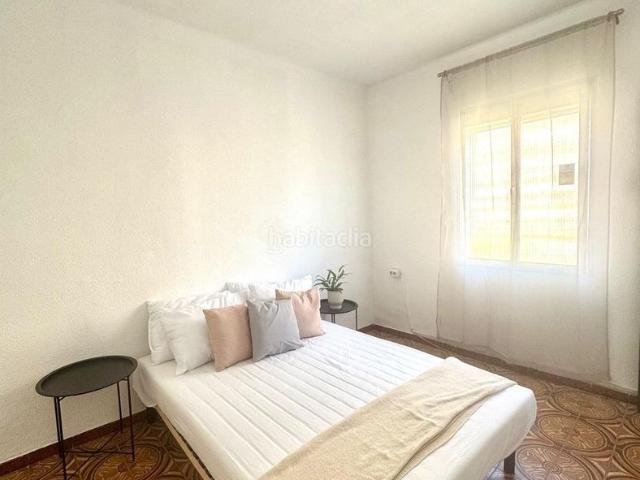 Piso en venta en Málaga, La Unión Cruz de Humilladero Los Tilos. Piso en venta en Juan XXIII, 3 habitaciones con posibilidad de hacer una 4ª, MUY BIEN UBICADO. Pisos.