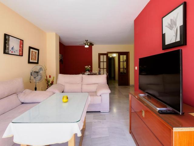 Piso en venta en Málaga, La Florida Parque Norte. Amplio piso de 4 dormitorios con garaje y trastero en magnífica urbanización junto a Carlos Haya. Pisos.