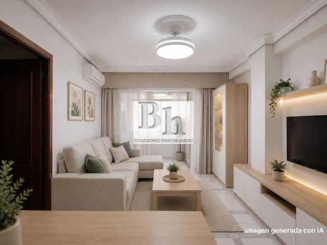 Piso en venta en Málaga, La Luz El Torcal. BLANHOGAR vende piso en la Luz. Pisos.