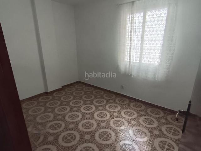 Piso en venta en Málaga, La Luz El Torcal. BLANHOGAR vende piso en zona la Luz. Pisos.