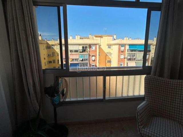 Piso en venta en Málaga, La Luz El Torcal. Piso en venta La Luz Malaga reformado a nuevo 3 dormitorios. Pisos.