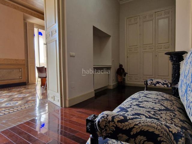 Piso en venta en Málaga, La Merced. Piso histórico en el corazón de Málaga. Pisos.