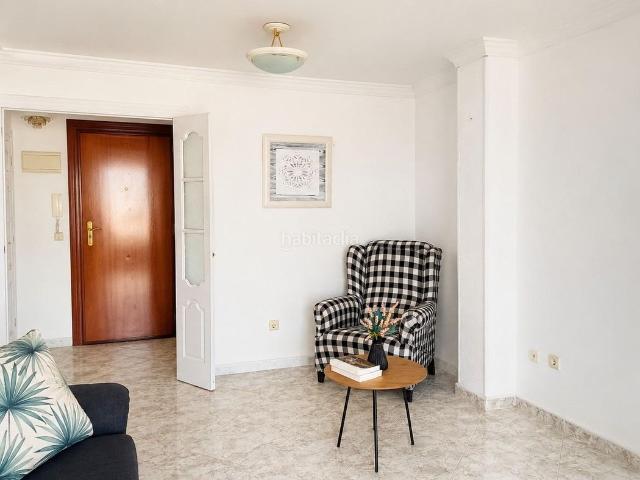 Piso en venta en Málaga, La Princesa. 10ª planta luminosa zona Vialia, con vistas abiertas a minutos del mar y Parque de Huelin. Pisos.