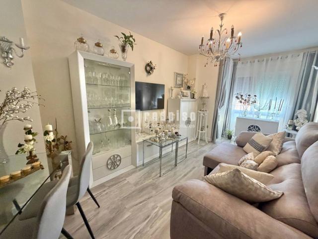 Piso en venta en Málaga, Los Castillejos La Trinidad. LUMINOSA VIVIENDA EN CAMINO SUAREZ. Pisos.