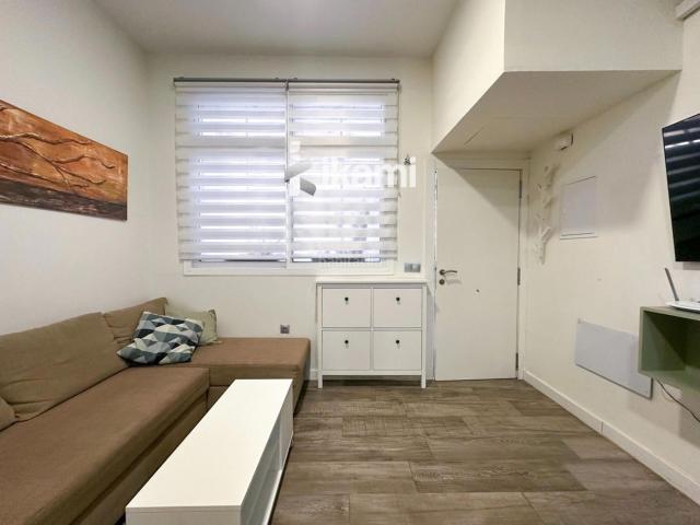 Piso en venta en Málaga, Los Guindos Parque Mediterráneo Santa Paula. Moderno estudio de 34m2 en Ctra Cádiz. Pisos.