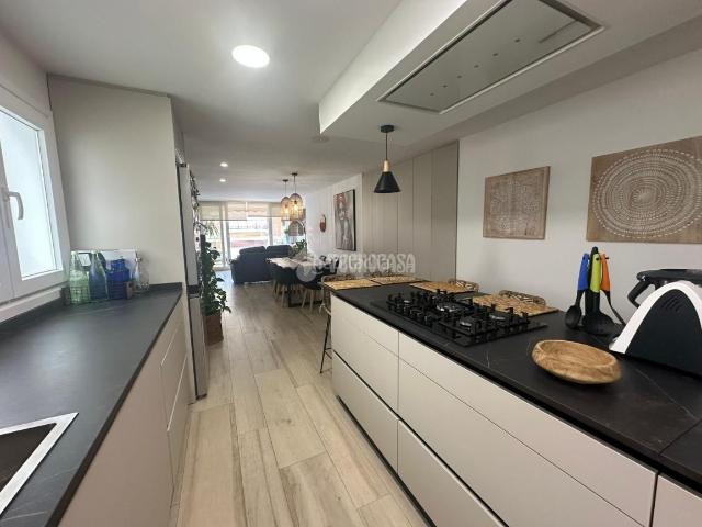 Piso en venta en Málaga, Los Guindos Parque Mediterráneo Santa Paula. Piso en venta en Málaga. Pisos.
