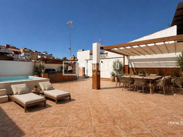 Piso en venta en Málaga, Mangas Verdes Las Flores Parque del Sur. FANTÁSTICO PISO DE 3 DORMITORIOS AZOTEA PRIVADA TOTALMENTE REFORMADO A ESTRENAR EN MANGAS VERDES, CIUDAD JARDÍN MÁLAGA. Pisos.