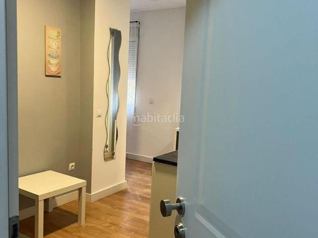 Piso en venta en Málaga, Mangas Verdes Las Flores Parque del Sur. Loft Reformado alquilado actualmente en 550 euros. Pisos.