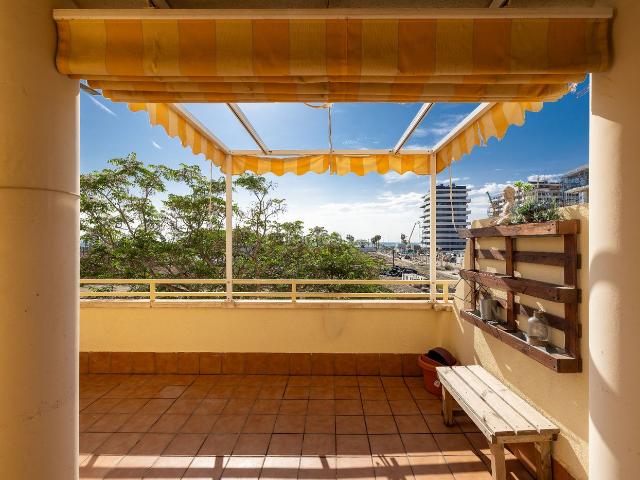 Piso en venta en Málaga, Martín Carpena Torre del Río. Piso con terraza muy cerca de playa Finca El Pato. Pisos.