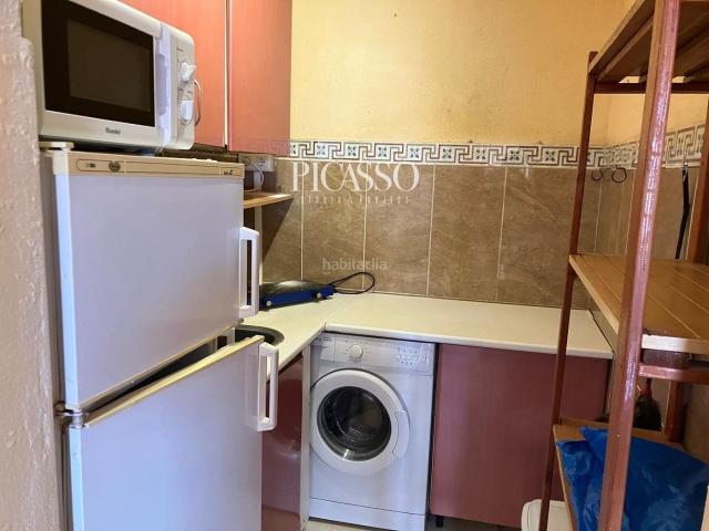 Piso en venta en Málaga, Parque Ayala Jardín de la Abadía Huelín. PISO DE 3 DORMITORIOS CON BALCÓN EN ZONA JARDINES DE ABADÍA. Pisos.