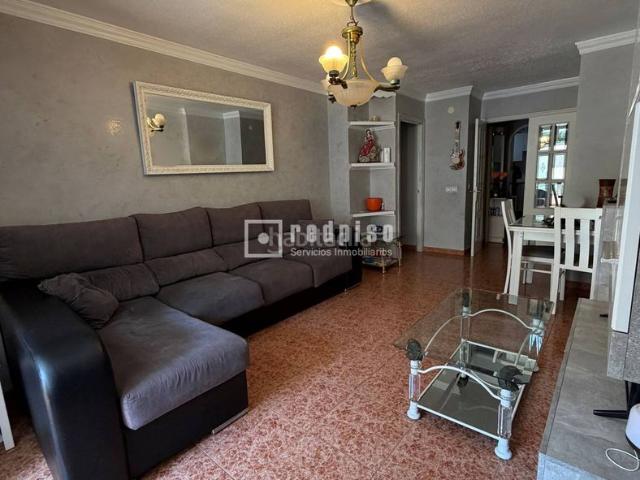 Piso en venta en Málaga, Parque Ayala Jardín de la Abadía Huelín. Redpiso vende en Exclusiva amplio piso de 4 dormitorios en Huelin. Pisos.