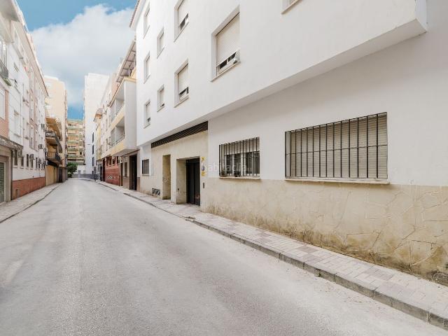 Piso en venta en Málaga, Parque Victoria Eugenia. Venta de Piso seminuevo en Victoria Eugenia. Pisos.