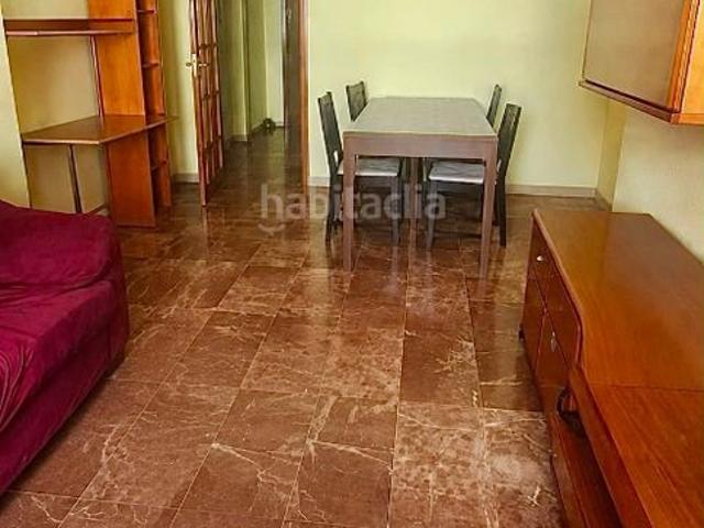 Piso en venta en Málaga, Paseo Marítimo Oeste Pacífico. Vivienda con terraza, piscina y garaje a pocos metros del mar en Pacífico Málaga. Pisos.