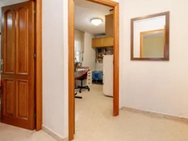 Piso en venta en Málaga, Paseo Marítimo Oeste Pacífico. RECINTO CERRADO CON PISCINA GARAJE JUNTO AL PASEO MARÍTIMO ANTONIO MACHADO. Pisos.