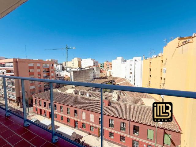 Piso en venta en Málaga, Perchel Norte. MONTES DE OCA. Pisos.
