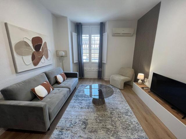 Piso en venta en Málaga, Perchel Norte. Piso en venta en el corazón de Trinidad ¡Tu nuevo hogar te espera!. Pisos.