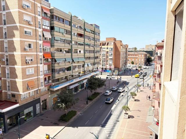 Piso en venta en Málaga, Perchel Sur Plaza de Toros Vieja. PISO EN VENTA 4ª PLANTA CON ASCENSOR PLAZA DE LA MISERICORDIA. Pisos.