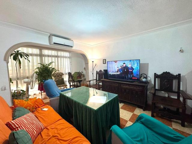 Piso en venta en Málaga, Perchel Sur Plaza de Toros Vieja. Piso 4 habitaciones y garaje en Perchel Sur. Pisos.