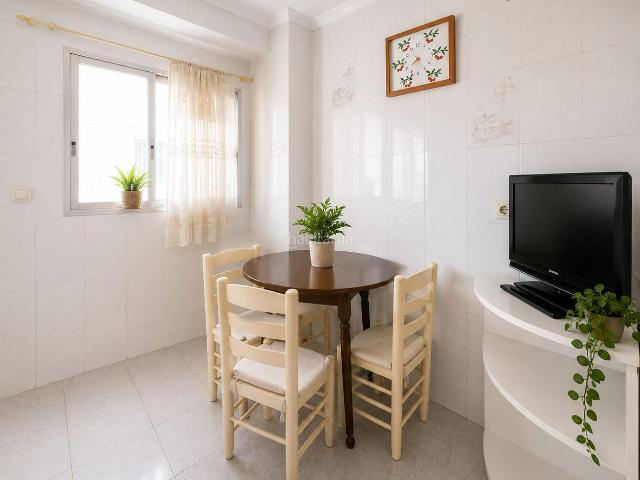Piso en venta en Málaga, Portada Alta Pol. Crta. De Cártama. ¡AMPLITUD, LUZ Y TODO LO QUE NECESITAS PARA VIVIR CÓMODAMENTE!. Pisos.