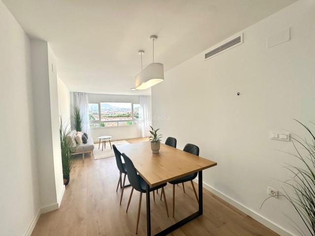 Piso en venta en Málaga, Portada Alta Pol. Crta. De Cártama. Espectacular vivienda completamente exterior en esquina y vistas. Pisos.