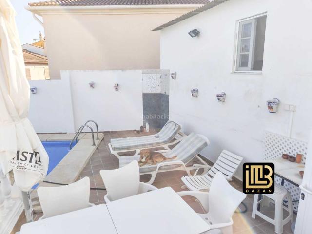 Piso en venta en Málaga, Santa Isabel. CHALET PUERTO DE LA TORRE. Pisos.