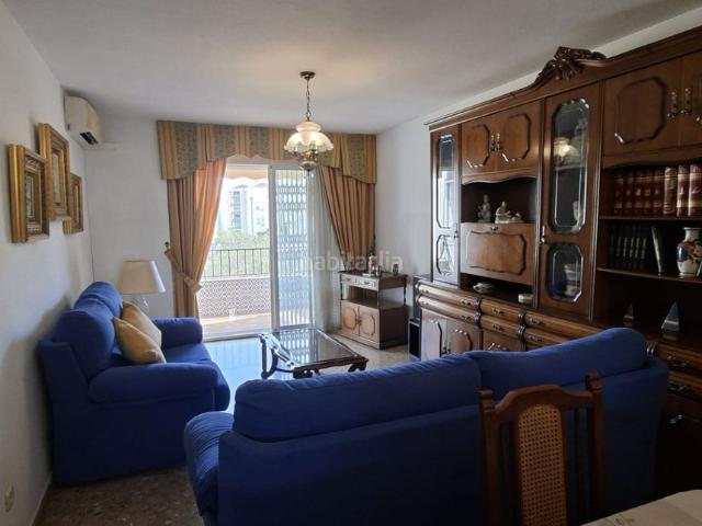 Piso en venta en Málaga, Suárez. ¡Oportunidad en Martínez de la Rosa! Piso Exterior con Terraza y Vistas Despejadas. Pisos.