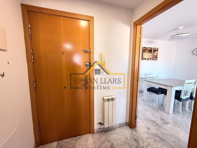 Piso en venta en Malgrat de Mar. Piso alto, todo exterior, con parking, piscina y vistas despejadas en Malgrat de Mar. Pisos Malgrat de.