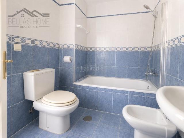 Piso en venta en Manilva, San Luis de Sabinillas. Piso en Sabinillas con piscina a 2 pasos de la playa. Pisos.