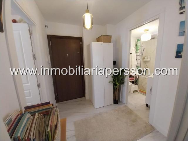 Piso en venta en Manilva, San Luis de Sabinillas. Piso Reformado a Estrenar con Piscina a Solo 2 Minutos de la Playa en Sabinillas. Pisos.