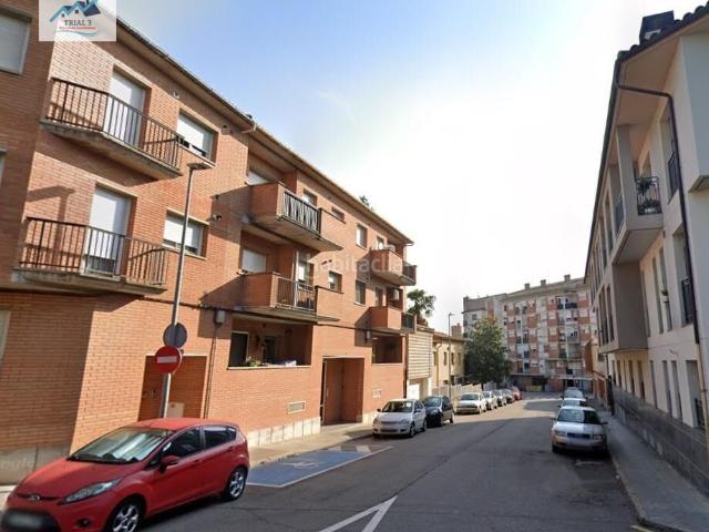 Piso en venta en Manlleu. Venta de piso 2 garajes en Manlleu Barcelona. Pisos.