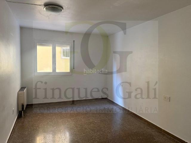 Piso en venta en Manresa, Centre Passeig i Rodalies. Manresa. Junto a Passeig Pere III, 4 habitaciones. Ascensor. Pisos.