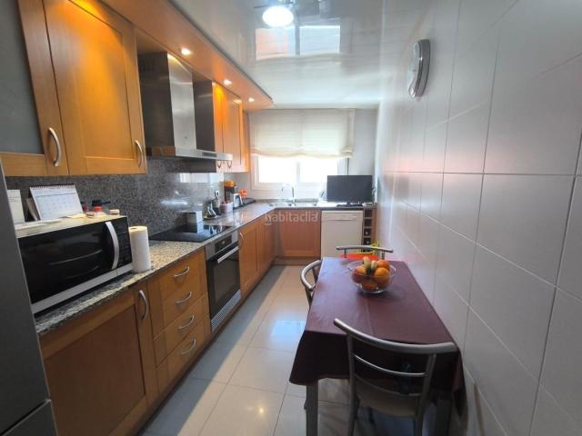 Piso en venta en Manresa, Bases de Manresa Carretera de Santpedor. PISO EN VENTA CON PARQUING Y TRASTERO. Pisos.