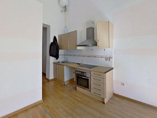 Piso en venta en Manresa, de 48 m² 1 habitación por 57.000