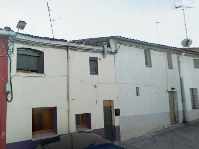 Piso en venta en Manresa, de 69 m² 1 habitación por 19.000