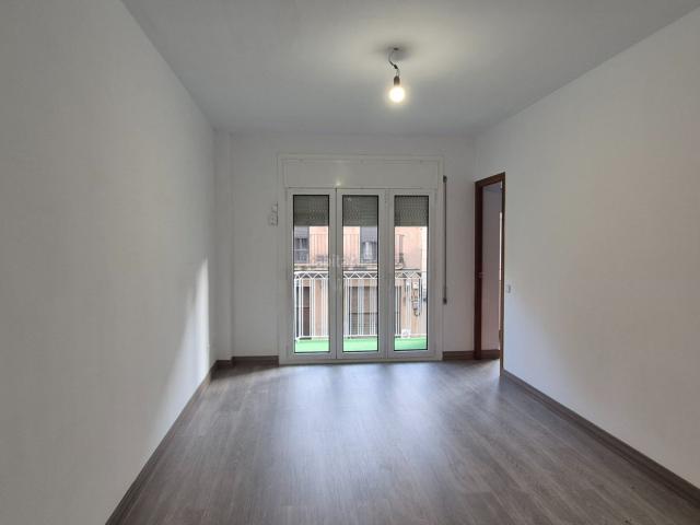 Piso en venta en Manresa, Escodines. Pîso en Sagrada Familia. Pisos.