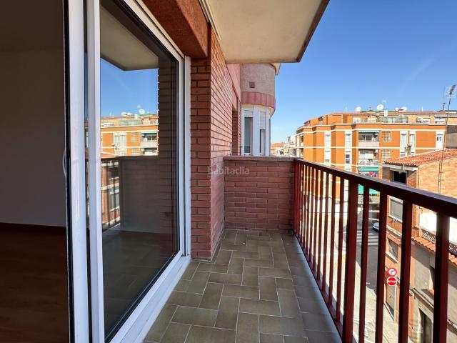 Piso en venta en Manresa, Font dels Capellans Sagrada Familia. PISO REFORMADO EN MANRESA. Pisos.