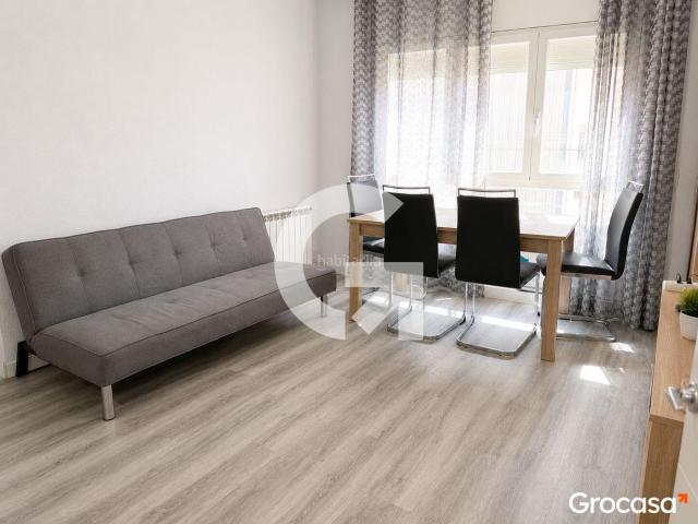 Piso en venta en Manresa, Plaça Catalunya. exterior con 3 habitaciones. Pisos.