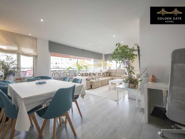 Piso en venta en Masnou El, Bellresguard Can Teixidó. Piso reformado con terraza y vistas al mar en BellResguard. Pisos Masnou.