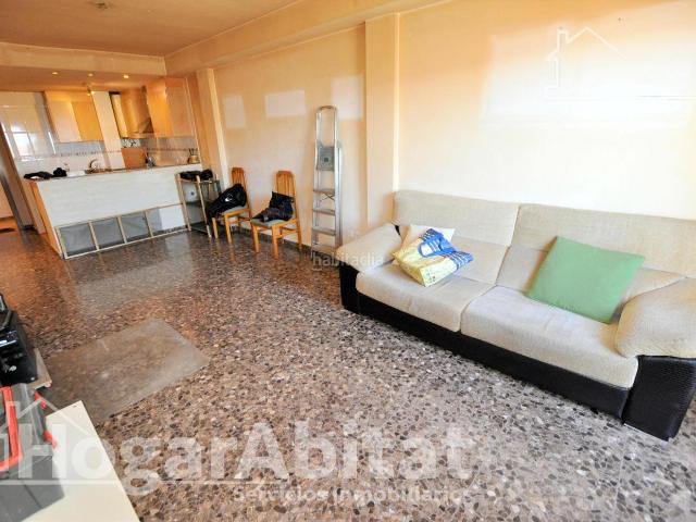 Piso en venta en Massamagrell. SEMINUEVO CON GARAJE, TRASTERO Y BALCÓN. Pisos.