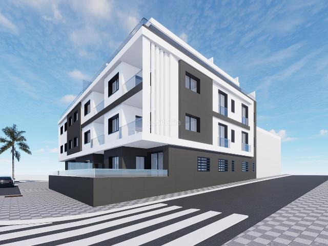 Piso en venta en Maracena. Entreplanta cn terraza y patio tipo C. Pisos.