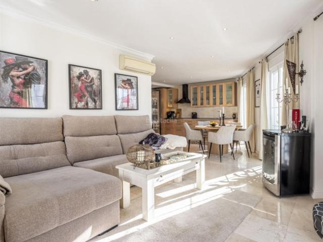 Piso en venta en Marbella, Nueva Alcántara. duplex penthouse is located in the heart of San Pedro de Alcántara. Pisos.