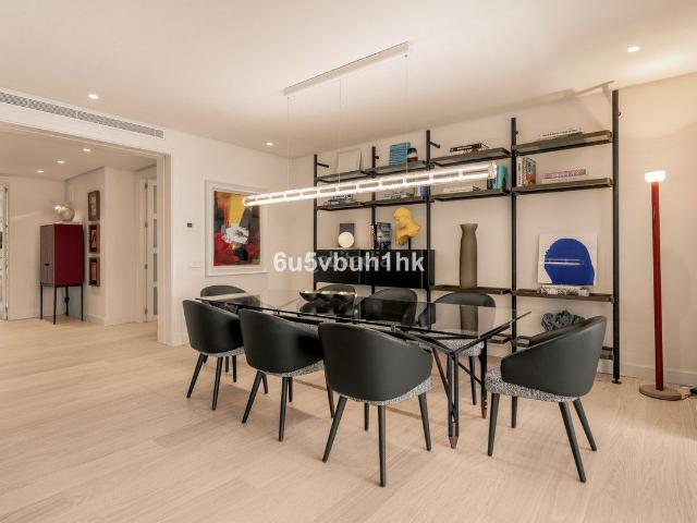 Piso en venta en Marbella, Casco Antiguo. Pisos.