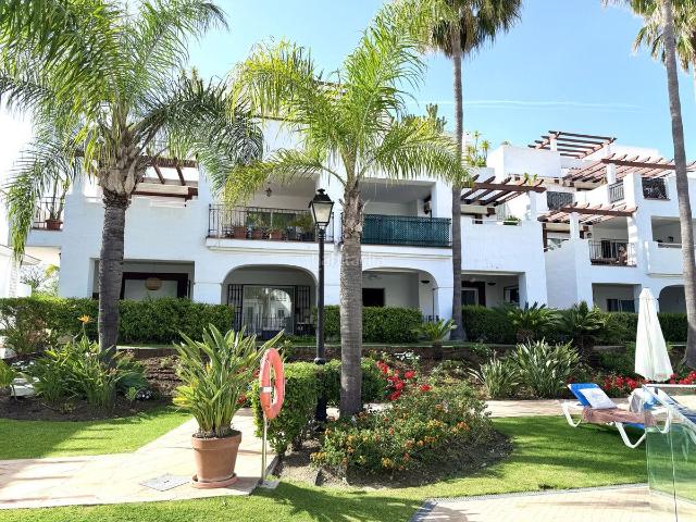 Piso en venta en Marbella, San Pedro de Alcántara Pueblo. Pisos.