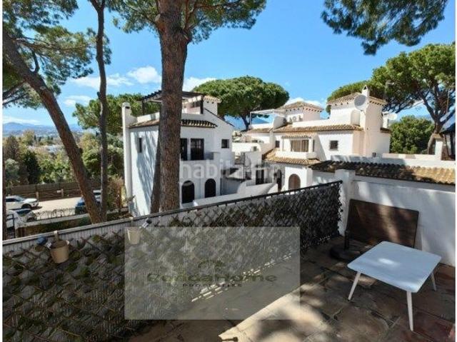 Piso en venta en Marbella, El Rosario Ricmar. Encantador apartamento con terraza y piscina en Nueva Andalucía Marbella. Pisos.