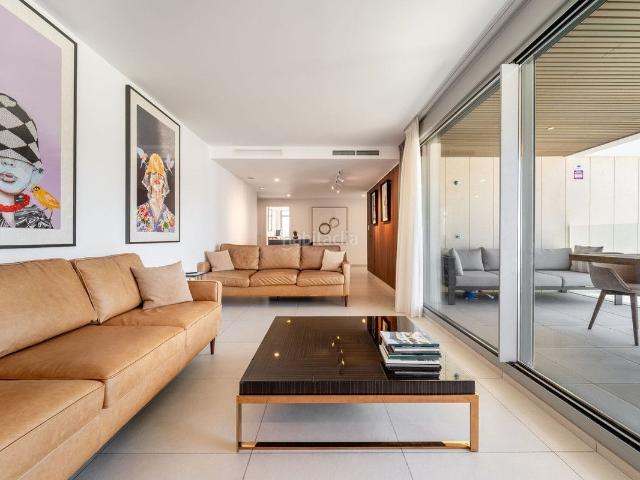 Piso en venta en Marbella, Elviria. Pisos.