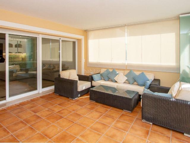 Piso en venta en Marbella, Elviria. Pisos.