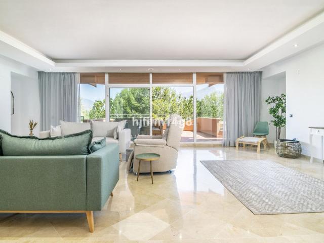 Piso en venta en Marbella, Las Brisas. Pisos.